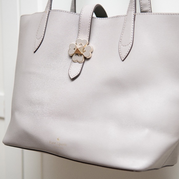 Kate Spade Purse Gray Shoulder Bag Spade Logo Turn Clasp Easy Clean - Picture 2 of 4